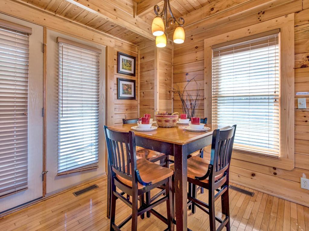 Misty Mountain Hideaway Apartment Pigeon Forge Ngoại thất bức ảnh